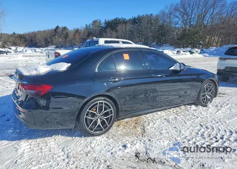 2022 Mercedes-Benz E 350 z USA, uszkodzony, nr VIN W1KZF8DB7NB072315